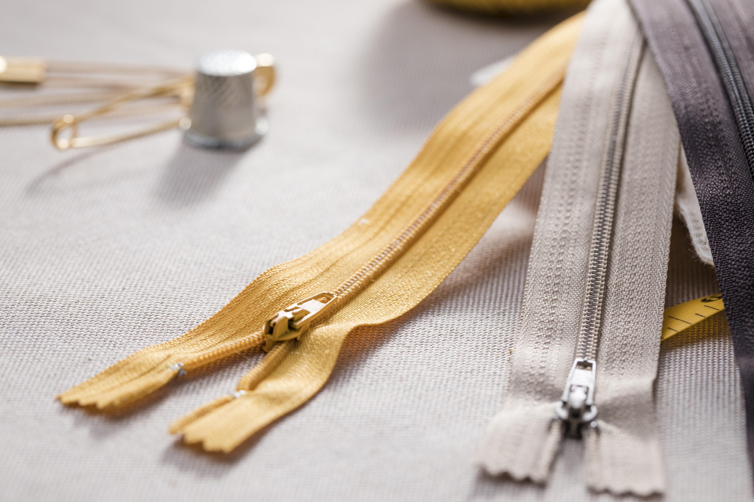 plastic zipper